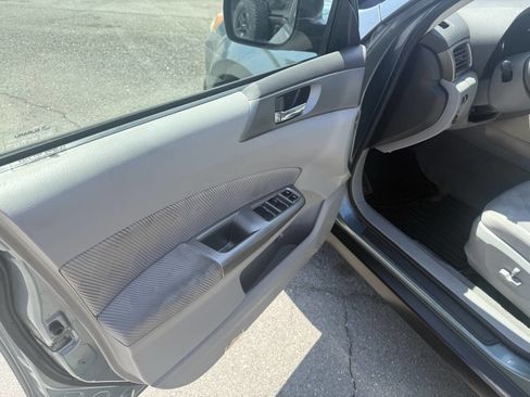 Used 2010 Subaru Forester 2.5X Premium AWD/4WD image 10