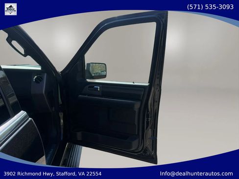 Used 2015 Ford Expedition Platinum AWD/4WD image 14