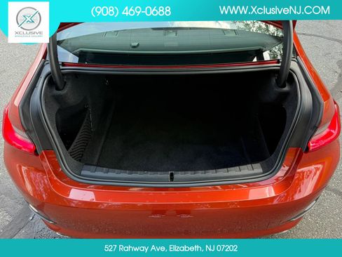 Used 2021 BMW 330i xDrive Sedan w/ Convenience Package AWD/4WD image 38