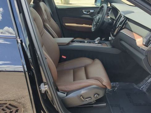 Used 2024 Volvo XC60 B5 Ultimate w/ Protection Package Premier AWD/4WD image 20