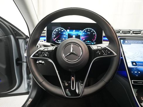 Used 2022 Mercedes-Benz S 580 4MATIC Sedan image 4