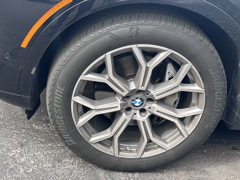 Certified 2024 BMW X7 xDrive40i w/ Premium Package image 10