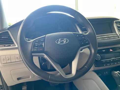 Used 2018 Hyundai Tucson Value AWD/4WD image 14