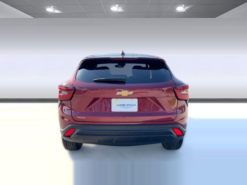 Certified 2024 Chevrolet Trax LS w/ LS Convenience Package image 9