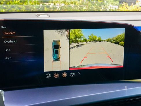 Used 2026 Cadillac Vistiq Luxury image 44