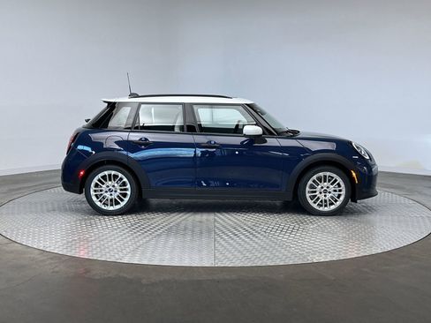 New 2026 MINI Cooper S image 10