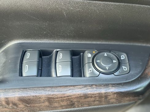 Used 2022 GMC Acadia Denali w/ Denali Ultimate Package image 23