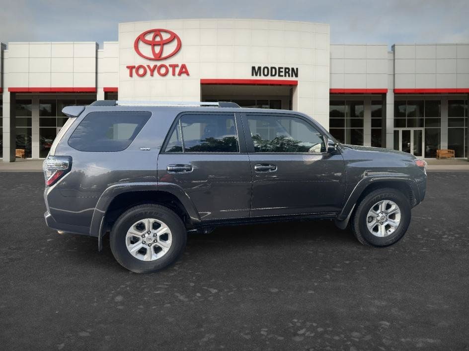 Used 2023 Toyota 4Runner SR5 Premium w/ Moonroof Package RWD image 23