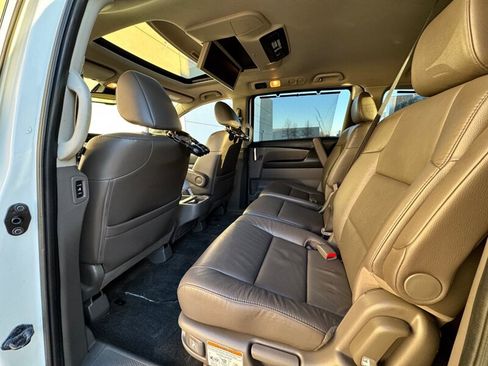 Used 2015 Honda Odyssey Touring Elite image 22