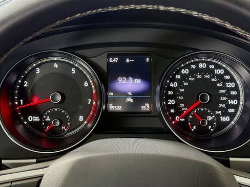 Used 2021 Volkswagen Atlas Cross Sport SE image 15