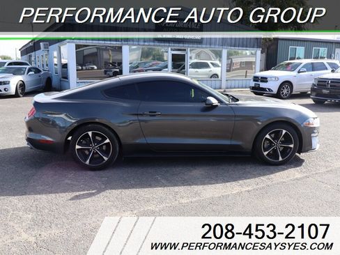 Used 2018 Ford Mustang Coupe image 8