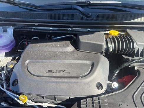 New 2026 Chrysler Pacifica Limited w/ S Appearance Package image 15