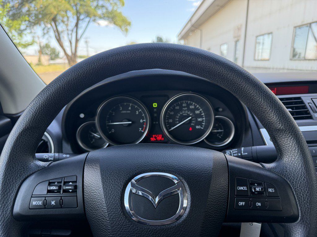 Used 2011 MAZDA MAZDA6 i Sport FWD image 26