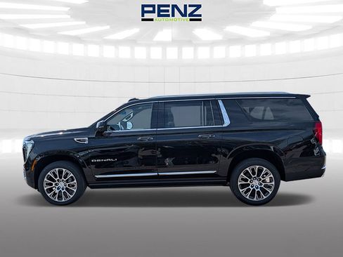 New 2026 GMC Yukon XL Denali w/ Sun & Power Step Package AWD/4WD image 3