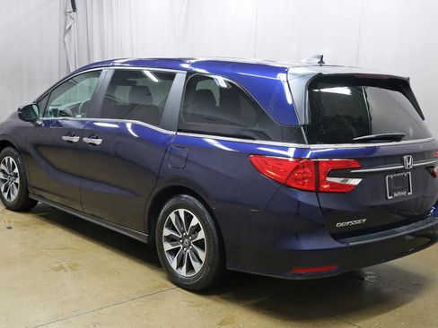 Certified 2024 Honda Odyssey EX-L image 18