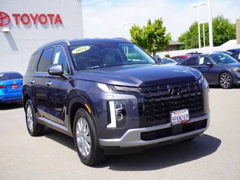 Used 2025 Hyundai Palisade SEL FWD image 1