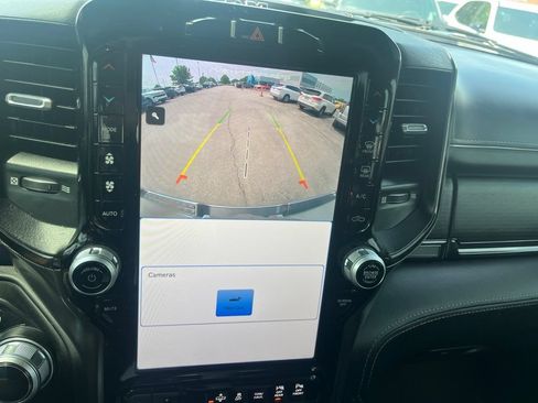 Used 2022 RAM 1500 Limited AWD/4WD image 9