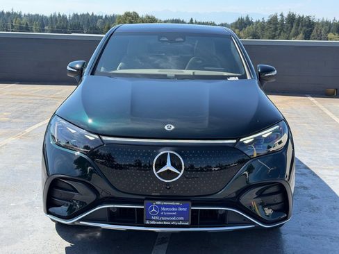 Used 2023 Mercedes-Benz EQE 500 4MATIC SUV image 2