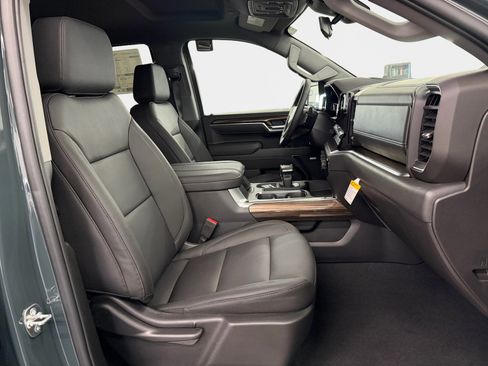 New 2026 Chevrolet Silverado 1500 LT Trail Boss w/ Safety Package image 12