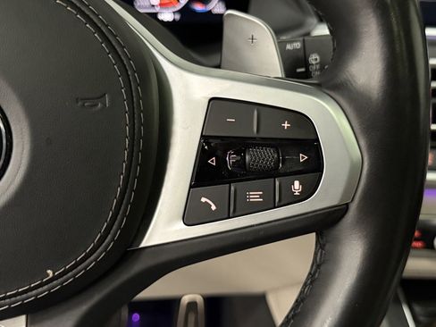 Used 2021 BMW X7 M50i w/ Dynamic Handling Package image 30