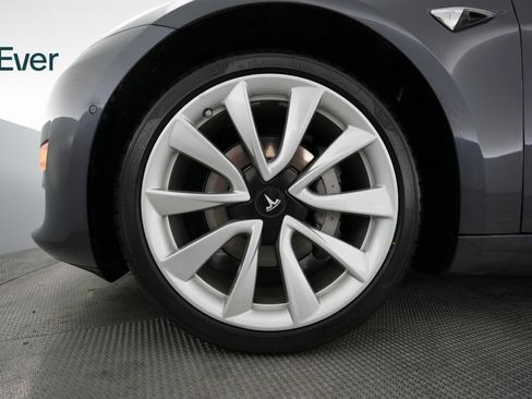 Used 2019 Tesla Model 3 Standard Range Plus image 17