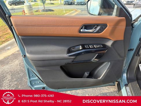 New 2026 Nissan Pathfinder Platinum w/ Accent Package AWD/4WD image 10