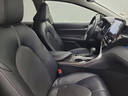 Used 2021 Toyota Camry XLE FWD image 21