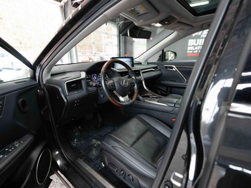 Used 2022 Lexus RX 350 FWD w/ Premium Package image 8