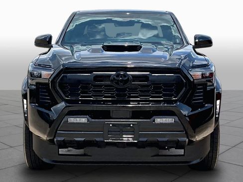 Used 2025 Toyota Tacoma TRD Sport RWD image 4