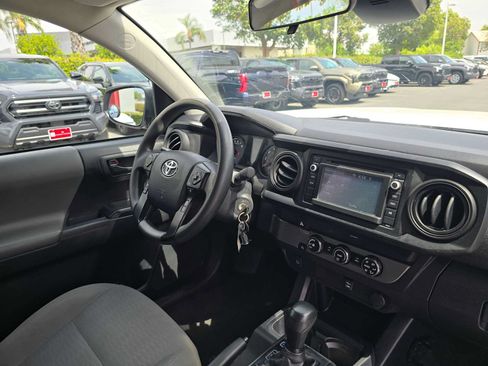 Used 2019 Toyota Tacoma SR RWD image 17
