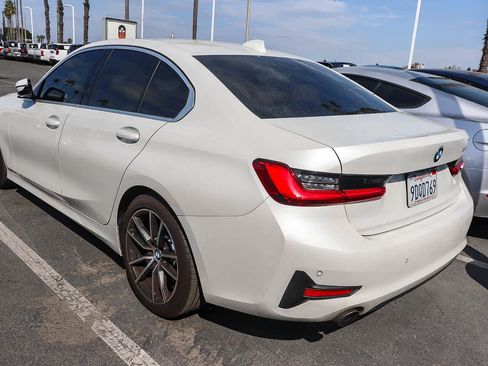 Used 2021 BMW 330i Sedan w/ Driving Assistance Package image 7