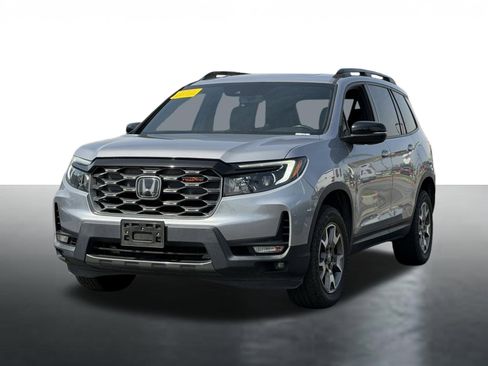 Used 2022 Honda Passport TrailSport image 4