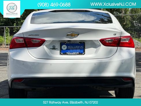 Used 2023 Chevrolet Malibu LT w/ Driver Confidence Package FWD image 3