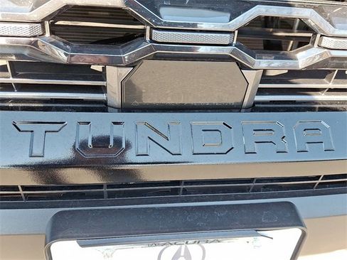 Used 2023 Toyota Tundra Platinum w/ Advanced Package image 38