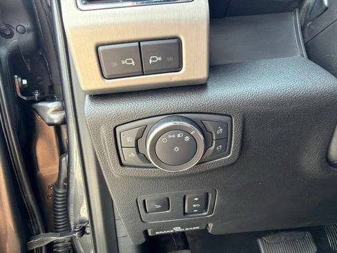 Used 2020 Ford F450 Platinum w/ FX4 Off-Road Package AWD/4WD image 52