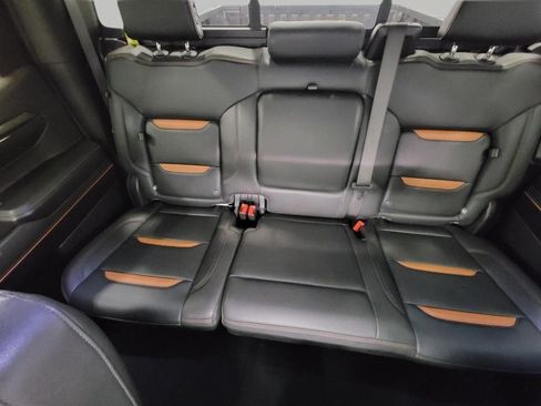 Used 2024 GMC Sierra 1500 AT4 w/ AT4 Preferred Package AWD/4WD image 52