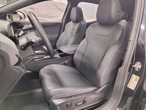 Certified 2023 Volkswagen ID.4 Pro S image 12