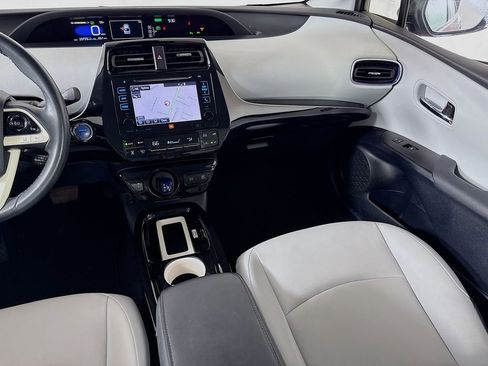 Used 2016 Toyota Prius Four Touring w/ Premium Convenience Package image 24