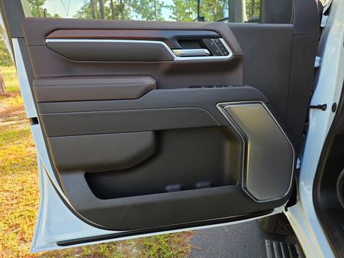 New 2026 GMC Sierra 2500 Denali w/ Denali Reserve Package AWD/4WD image 14