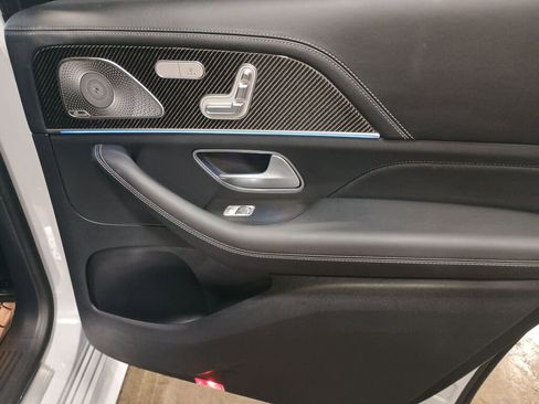 Used 2025 Mercedes-Benz GLS 63 AMG 4MATIC image 22