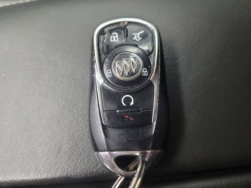 Used 2017 Buick Envision Essence image 32