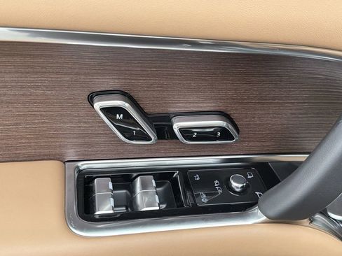 New 2026 Land Rover Range Rover SE image 20