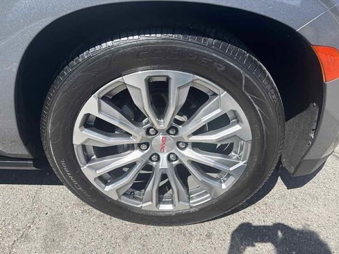 Used 2021 GMC Yukon Denali w/ Denali Ultimate Package AWD/4WD image 31