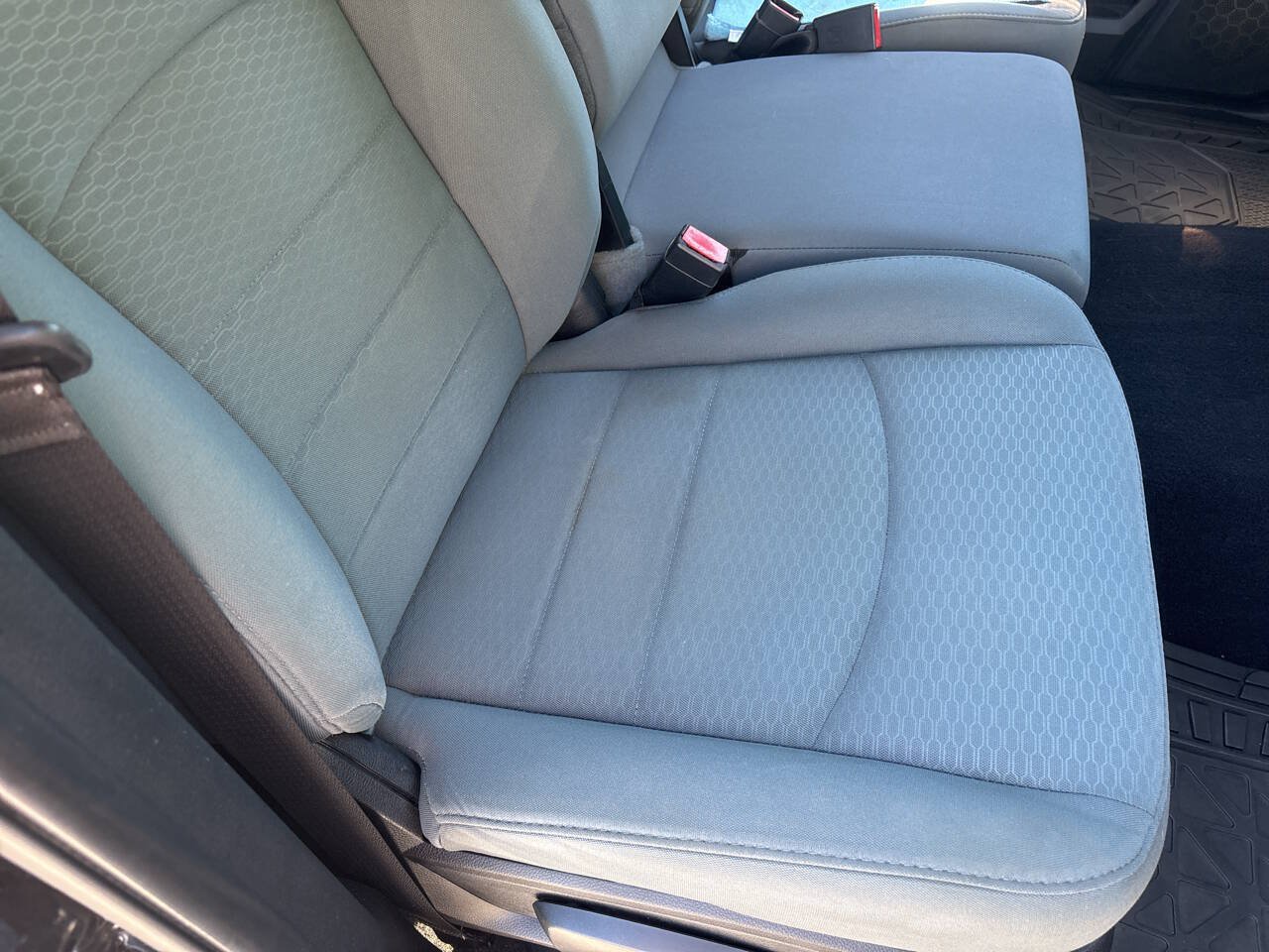 Used 2016 RAM 1500 Classic SLT RWD image 8