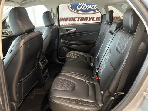 Used 2023 Ford Edge Titanium image 23