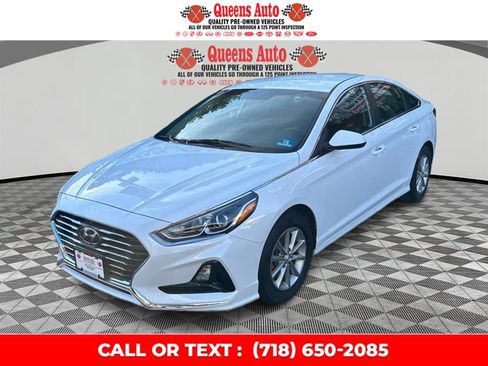 Used 2019 Hyundai Sonata SE FWD image 2