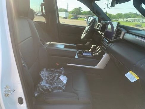 New 2026 Toyota Tundra Limited AWD/4WD image 30