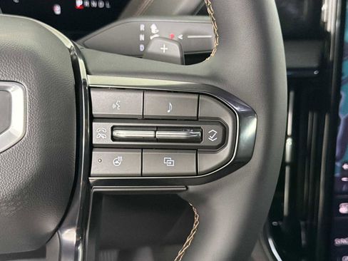 New 2026 GMC Yukon XL AT4 image 30