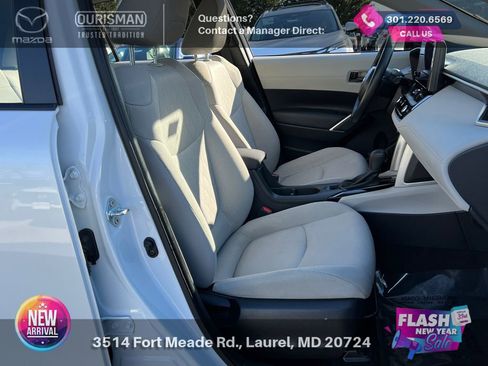 Used 2024 Toyota Corolla Cross L image 21