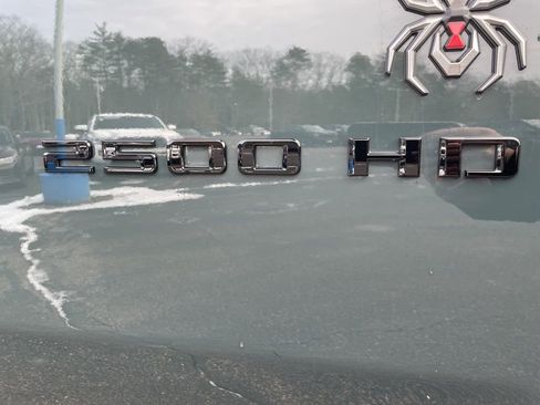 Used 2025 Chevrolet Silverado 2500 LTZ AWD/4WD image 13